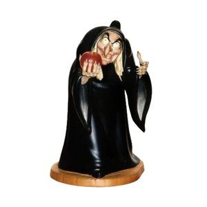 WDCC Snow White Hag Witch "Take The Apple Dearie"